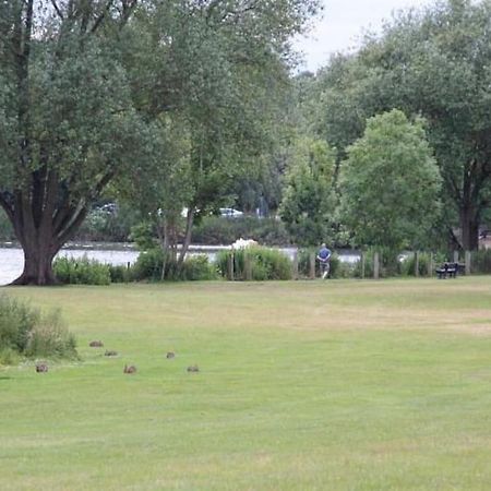The Cabin Welwyn Garden City Εξωτερικό φωτογραφία