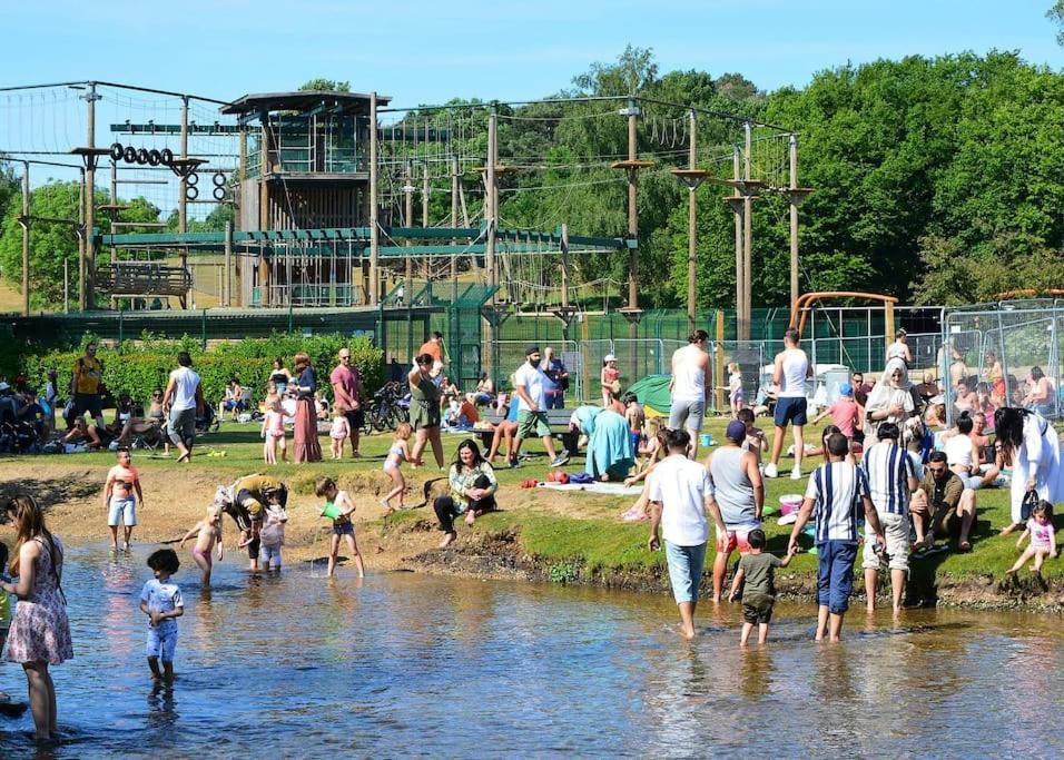 The Cabin Welwyn Garden City Εξωτερικό φωτογραφία