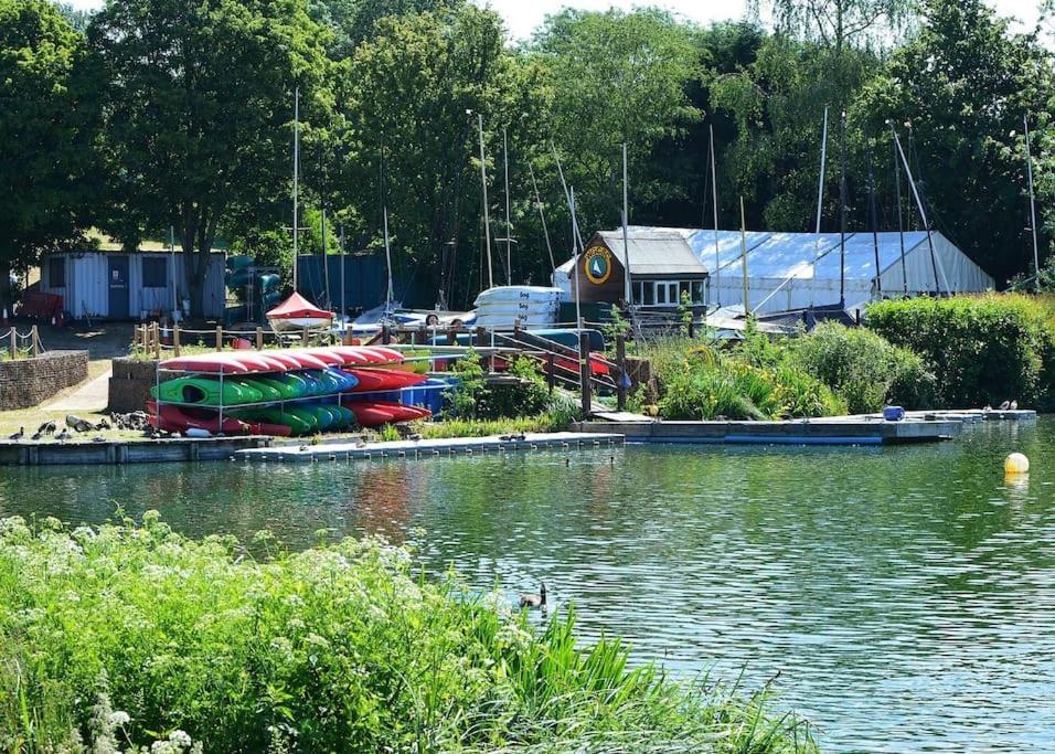The Cabin Welwyn Garden City Εξωτερικό φωτογραφία
